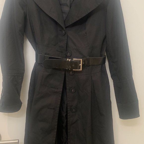 Zara basics trench coat with belt - Picture 2 of 2